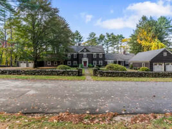 60 Wedgewood Road, Auburn, ME 04210