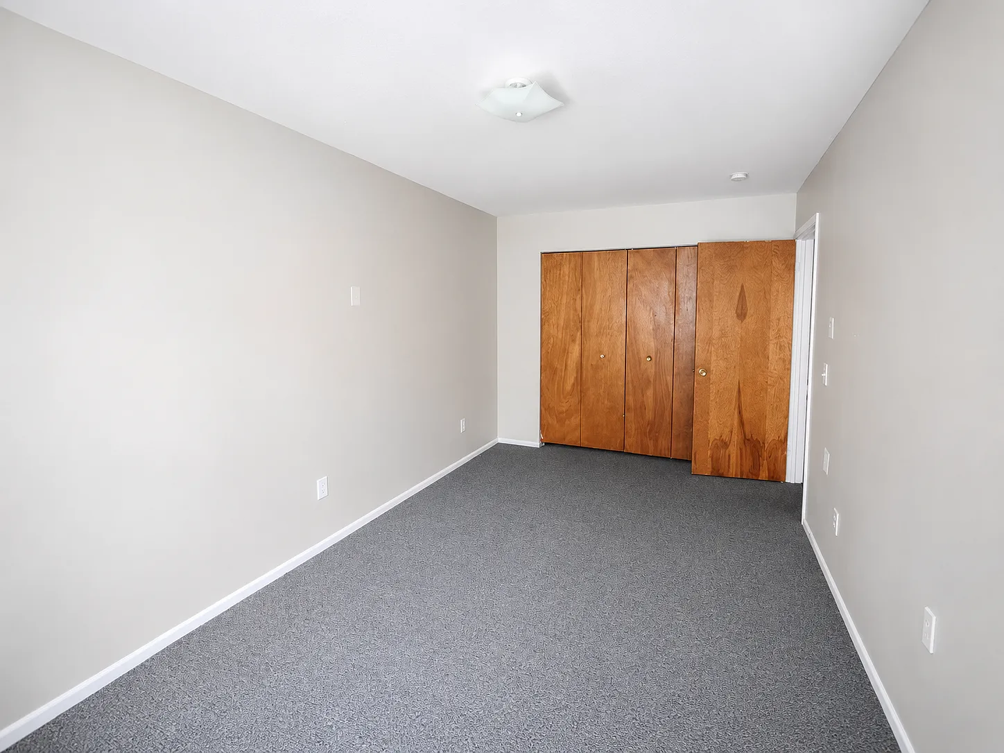 527 S. Fourth Ave — Photo 2