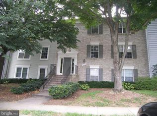 7749 Inversham Dr APT 215, Falls Church, VA 22042