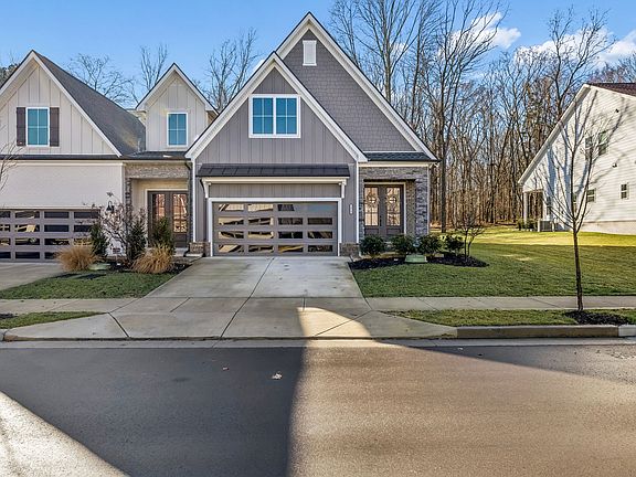3rd image of 3050 Wiltshire Park Pl