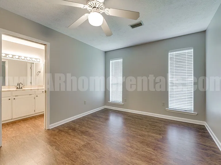 2765 Archer Ln — Photo 12