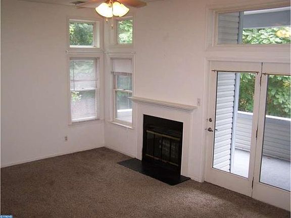 3rd image of 3305 Birch Cir