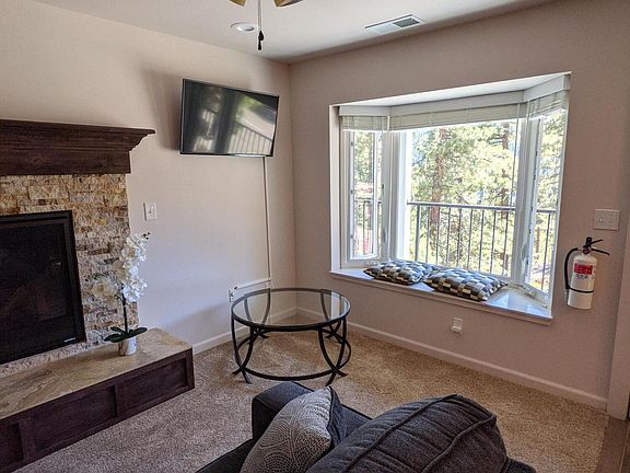 3rd image of 754 Boulder Ct #5