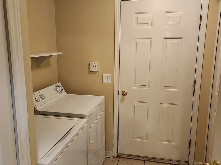 1048 Alameda Blvd #1048 — Photo 25