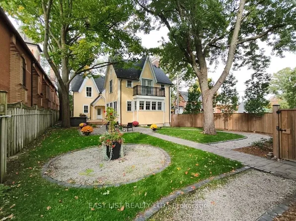 133 Main St, Markham, ON L3R 2G3