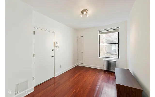 Rented by Douglas Elliman | media 9