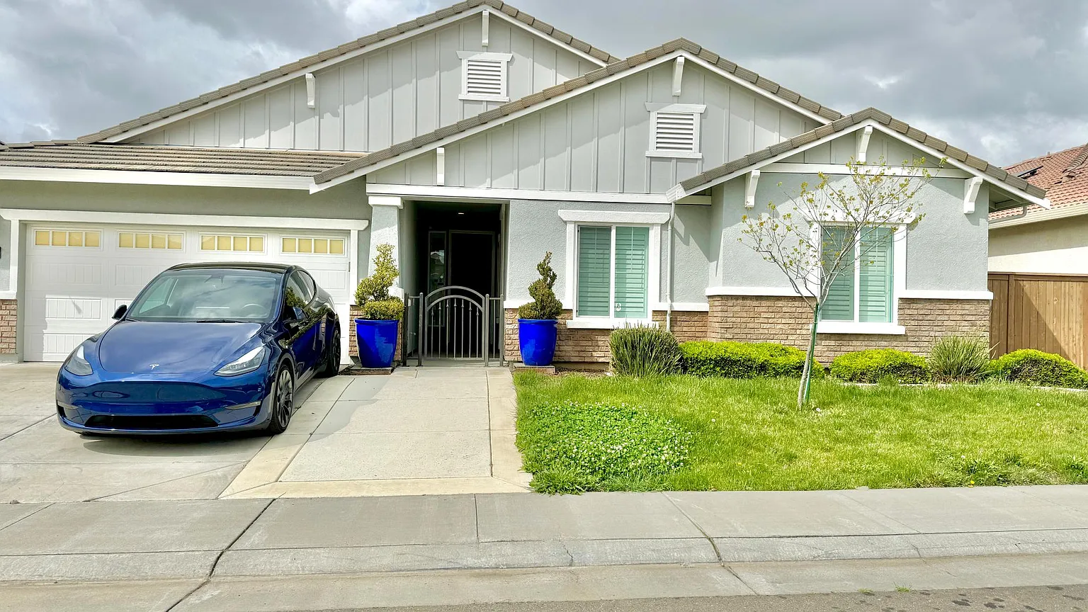 7617 Fey Way photo 1