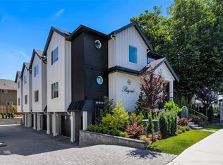 10145 5th St #4, Sidney, BC
