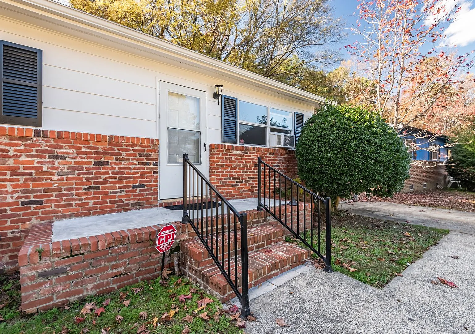 3Bed/1.5Bath Cozy & Convenient in Durham NC! — Photo 2