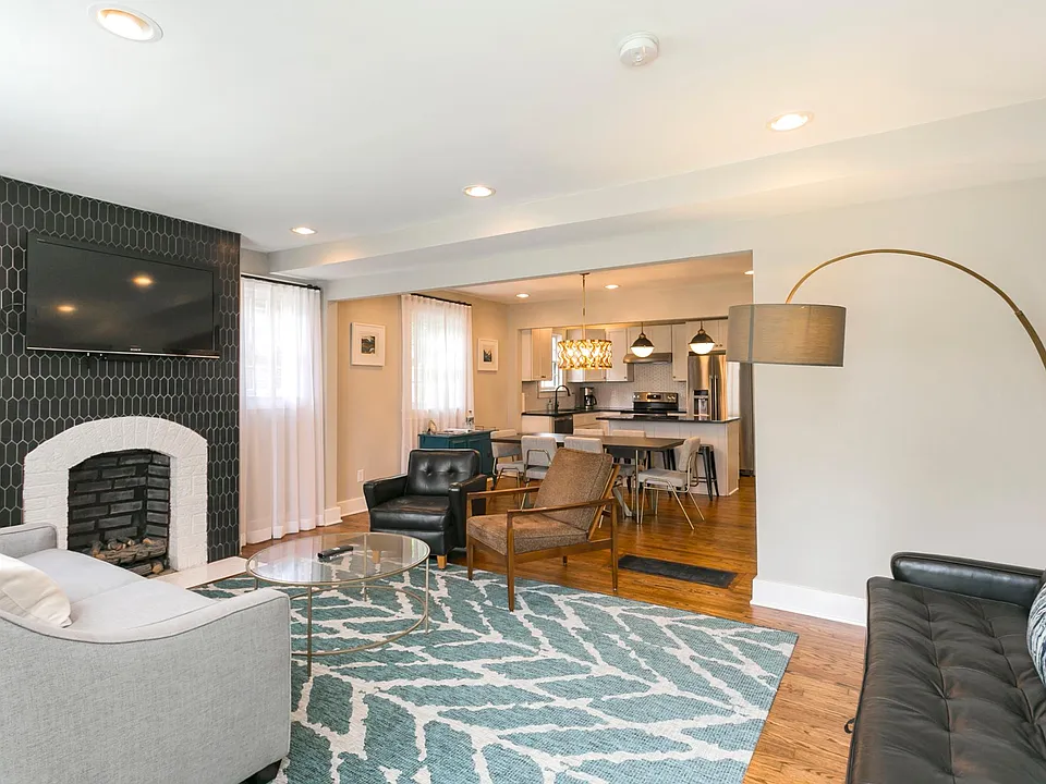 1808 Martin St #A