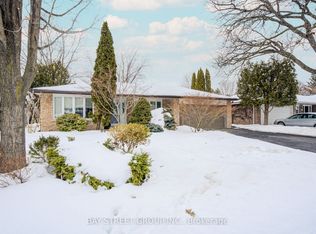 2207 Sunnyvale Dr, Oakville, ON L6L1W6