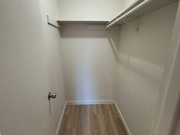 4th image of 201 170th St E APT 3