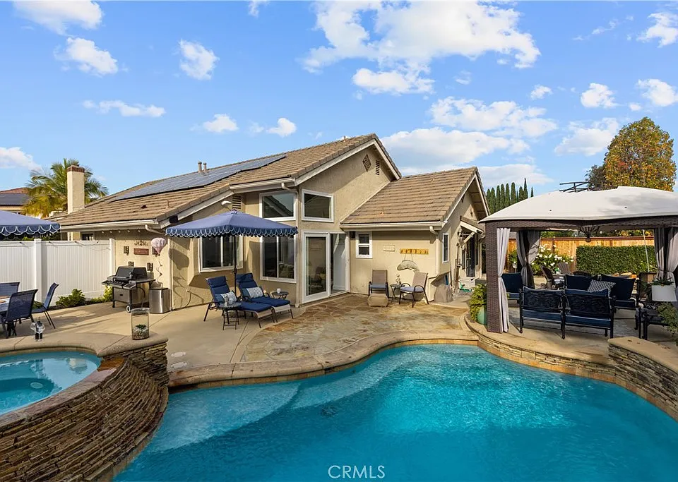 25662 Cresta Loma