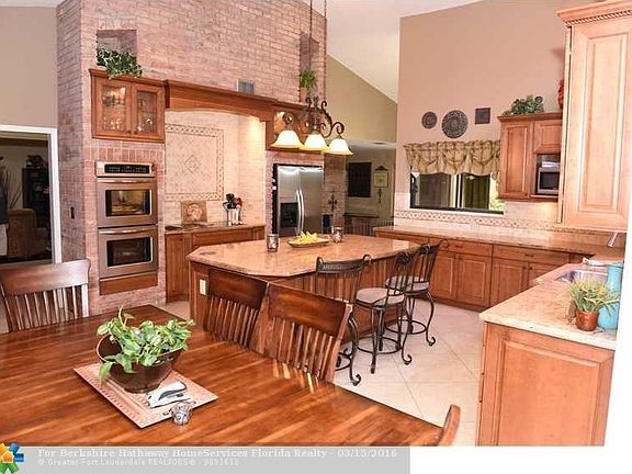 4th image of 10014 Vestal Pl