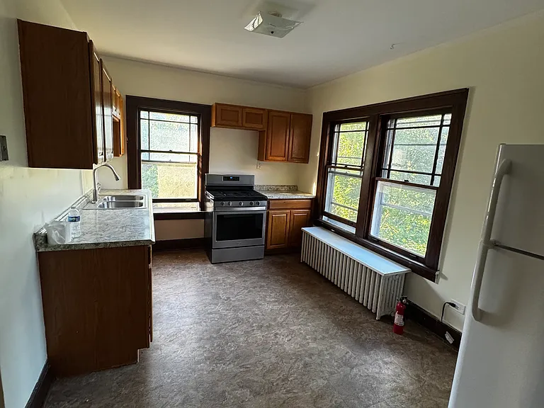532 E Chicago St #2 — Photo 4