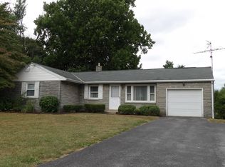 139 Owl Hill Rd, Lititz, PA 17543