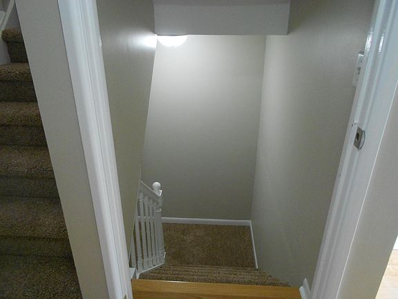 5th image of 502 Dubois Cir