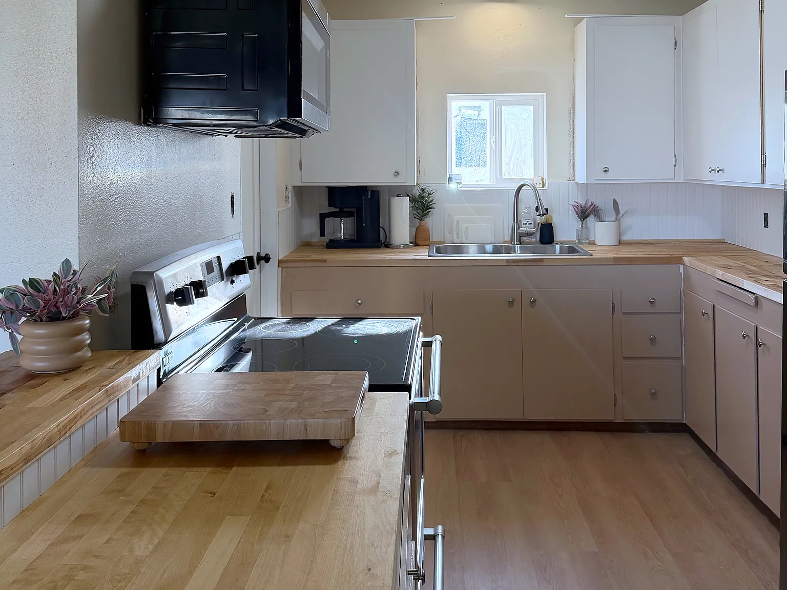 2 bed, 1200 sqft, $2,400 — Photo 4