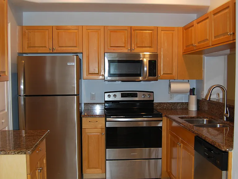 13141 Bella Casa Cir #1164 — Photo 6