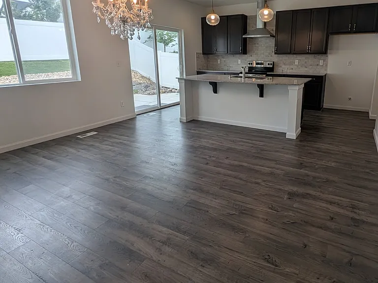 2123 N Wallflower Dr — Photo 7