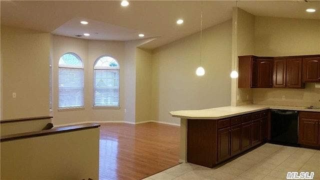1st image of 66 Jacqueline Way