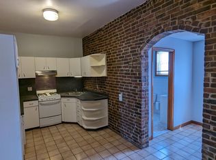 206 N 3rd St FLOOR 3, Harrison, NJ 07029