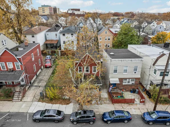 299 Claremont Avenue image 43 of 44