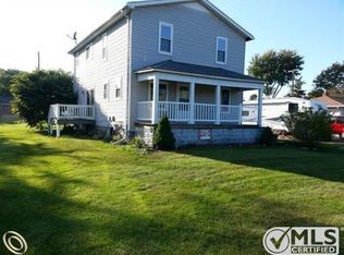 28460 Waltz Rd, New Boston, MI 48164