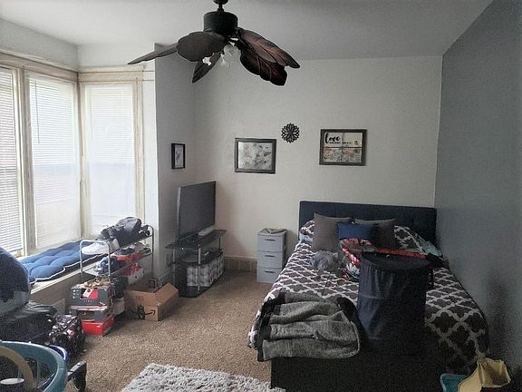 5th image of 302-04 Royal Ave