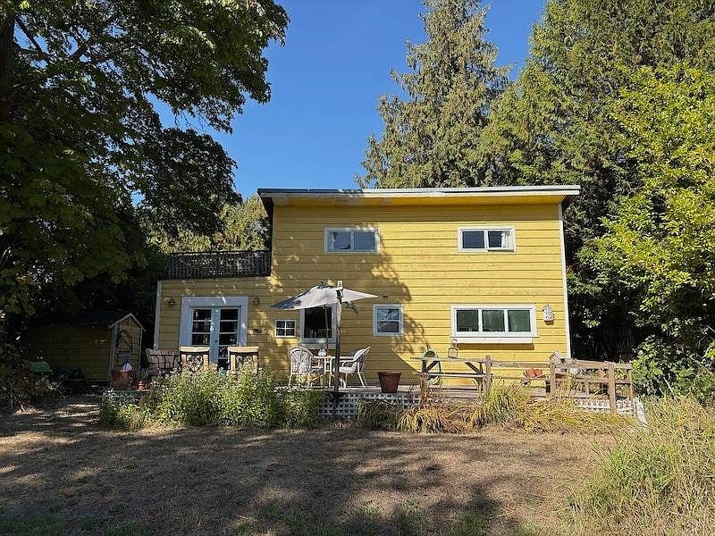 1st image of 1921 Lopez Way