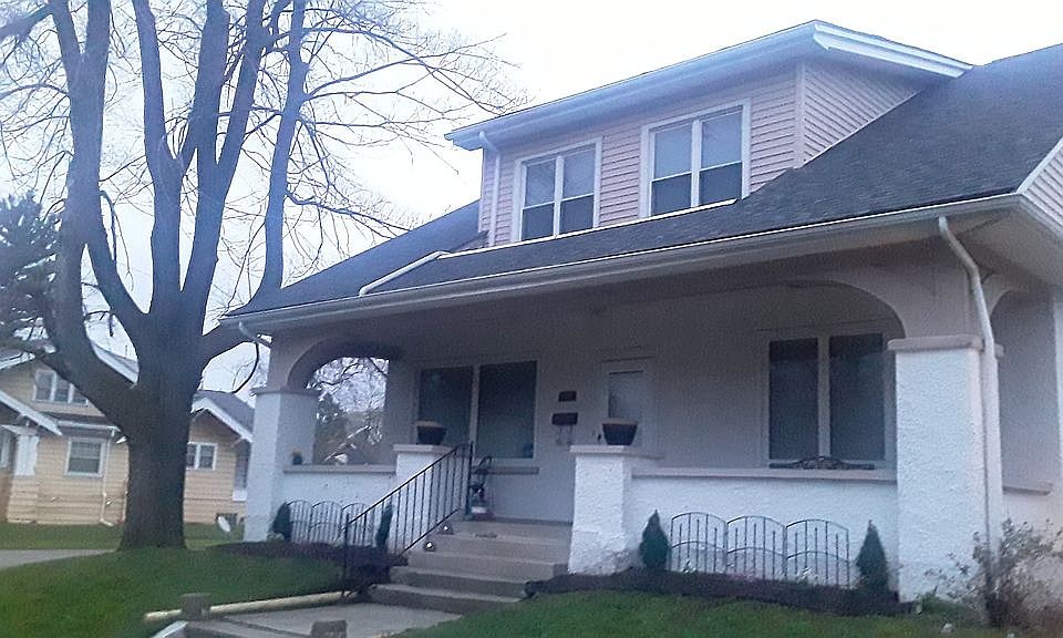 1st image of 170 Moss St