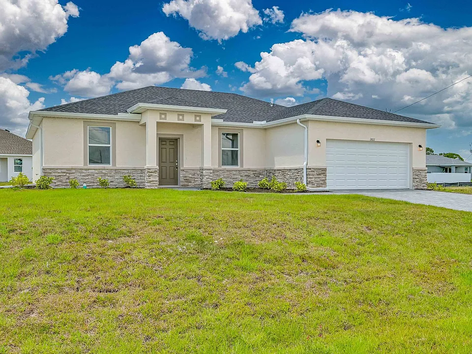 2832 NW 21st Pl