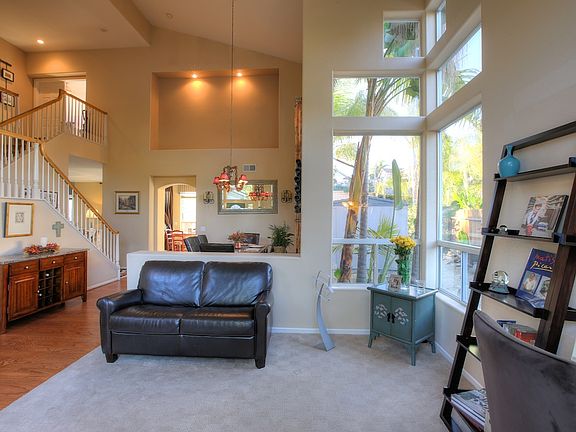 4th image of 1342 Toulon St