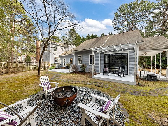 2nd image of 25 Mcleod Road