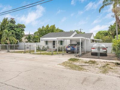 4590 E 9th Ct, Hialeah, FL, 33013