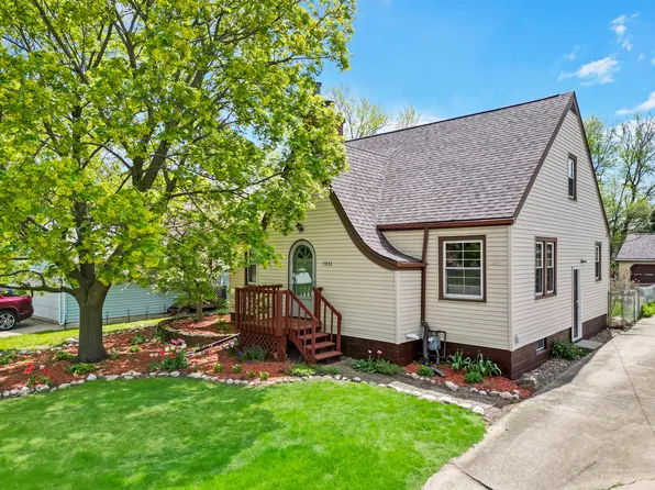 1211 Hovey Ave, Normal, IL 61761