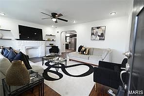 2nd image of 9235 Catalina Dr