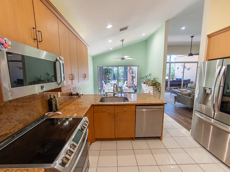5155 Monterey Ln — Photo 15