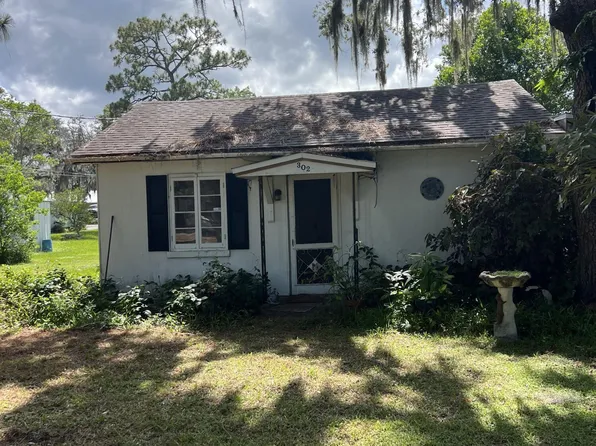 302 W Virginia Dr, Titusville, FL 32796