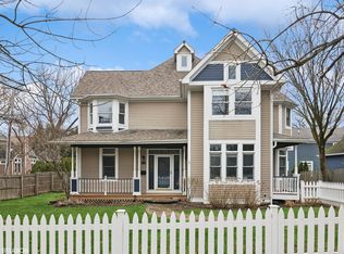 473 Vernon Ave, Glencoe, IL 60022