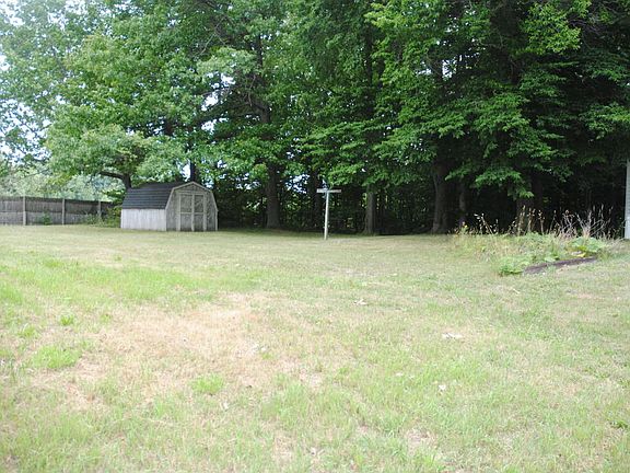 3rd image of 9798 S Mason Dr