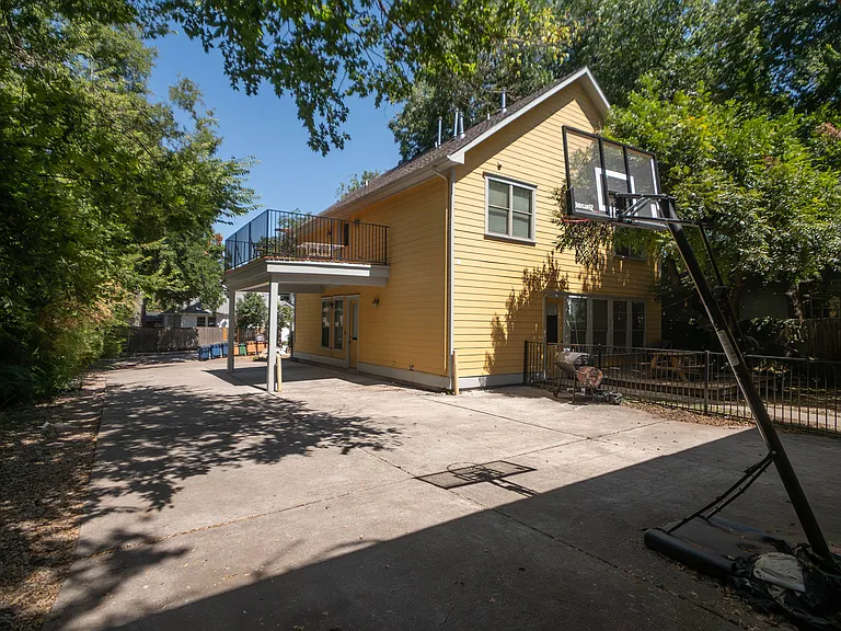 3207 Hampton Rd — Photo 7