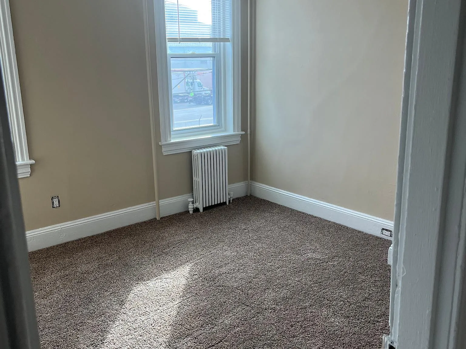 201 Concord St — Photo 3
