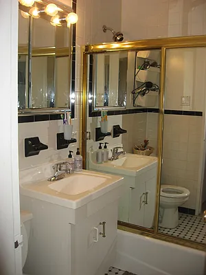 Rented by CNYC Apartments | media 37