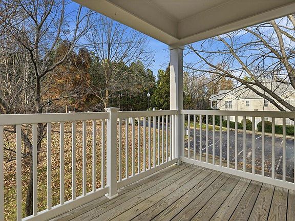 4th image of 1301 Durlain Dr Suite 208