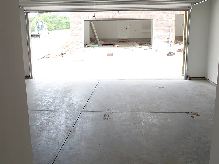 807 Bolton Dr — Photo 24