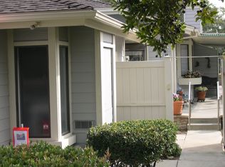 1053 Brewley Ln, Vista, CA 92081