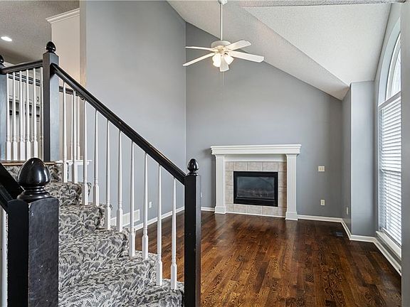 3rd image of 6407 N Kirkwood Ave