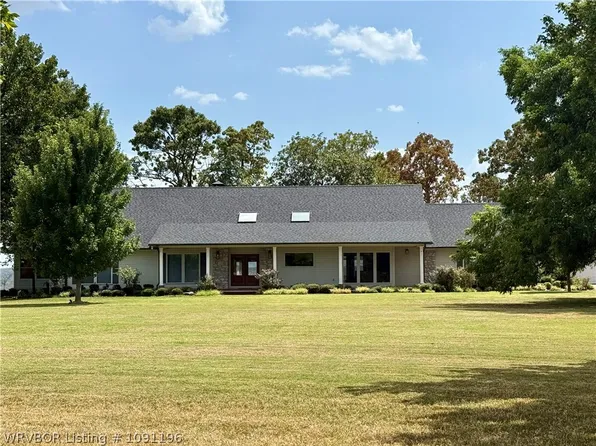 4000 Spring Mountain Rd, Fort Smith, AR 72916