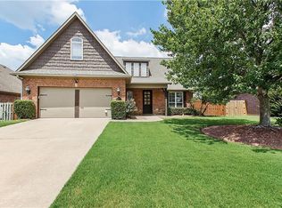 462 Gascony Ave, Springdale, AR 72764